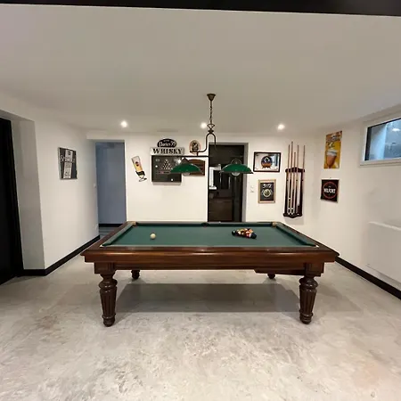 Cocon Sensuel - Jaccuzzi Et Petit Déjeuner - Proche Chantilly Et Beauvais Couette-café *