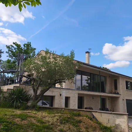 Couette-café Cocon Sensuel - Jaccuzzi Et Petit Déjeuner - Proche Chantilly Et Beauvais